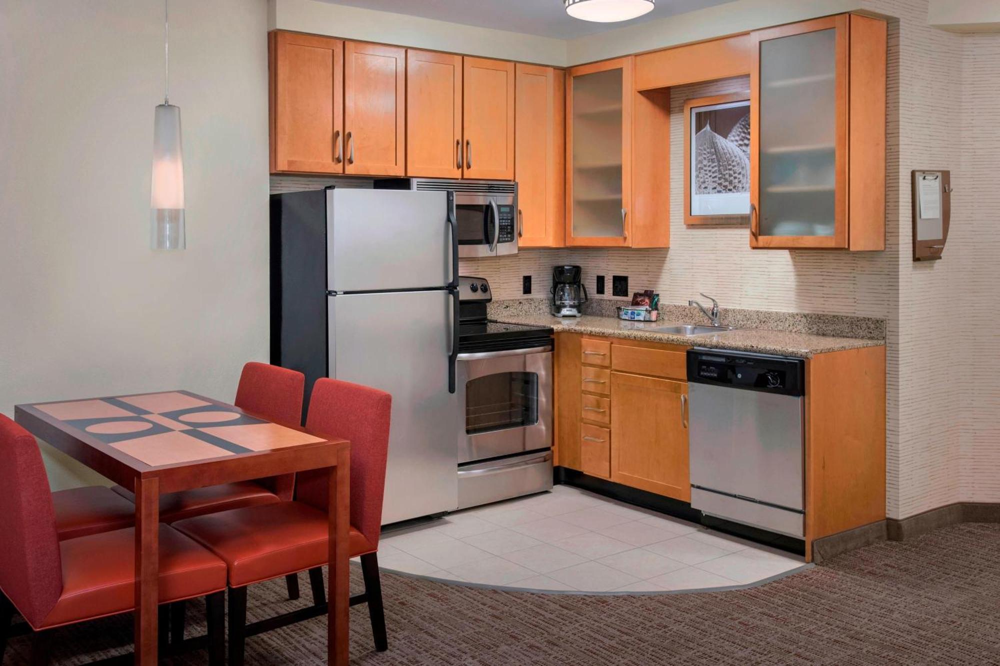 Residence Inn Alexandria Old Town South At Carlyle Exteriör bild