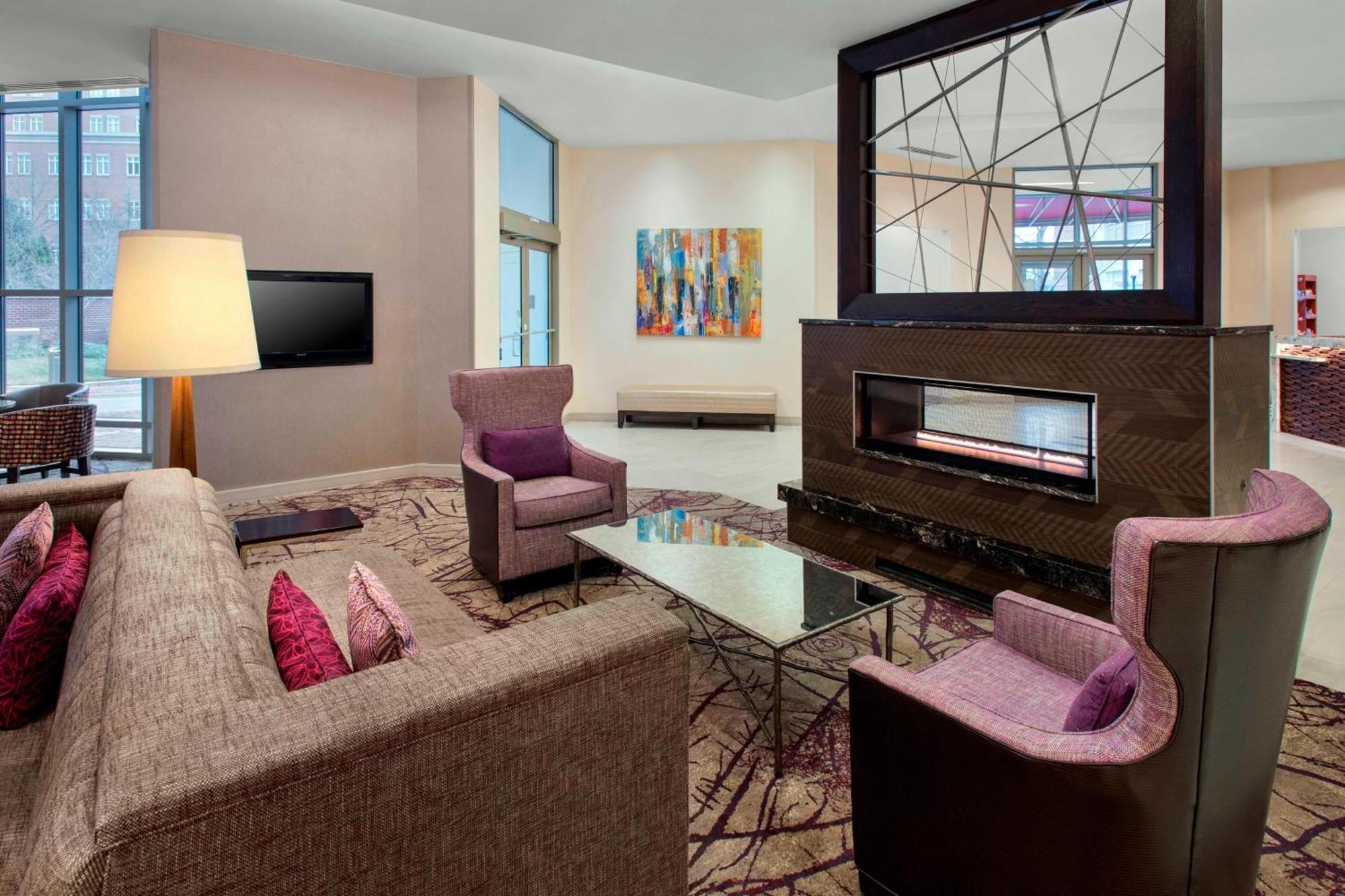 Residence Inn Alexandria Old Town South At Carlyle Exteriör bild