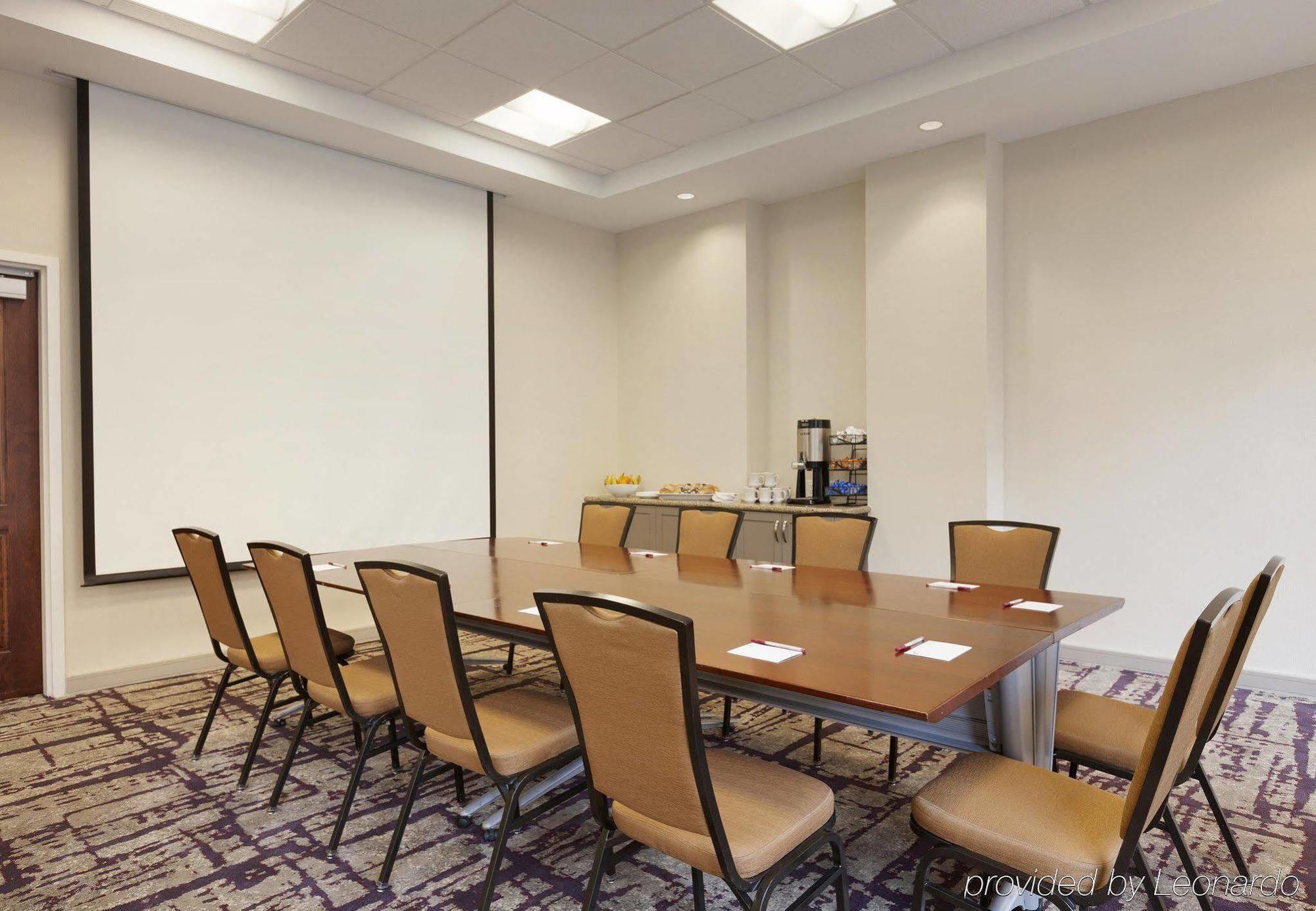 Residence Inn Alexandria Old Town South At Carlyle Business bild