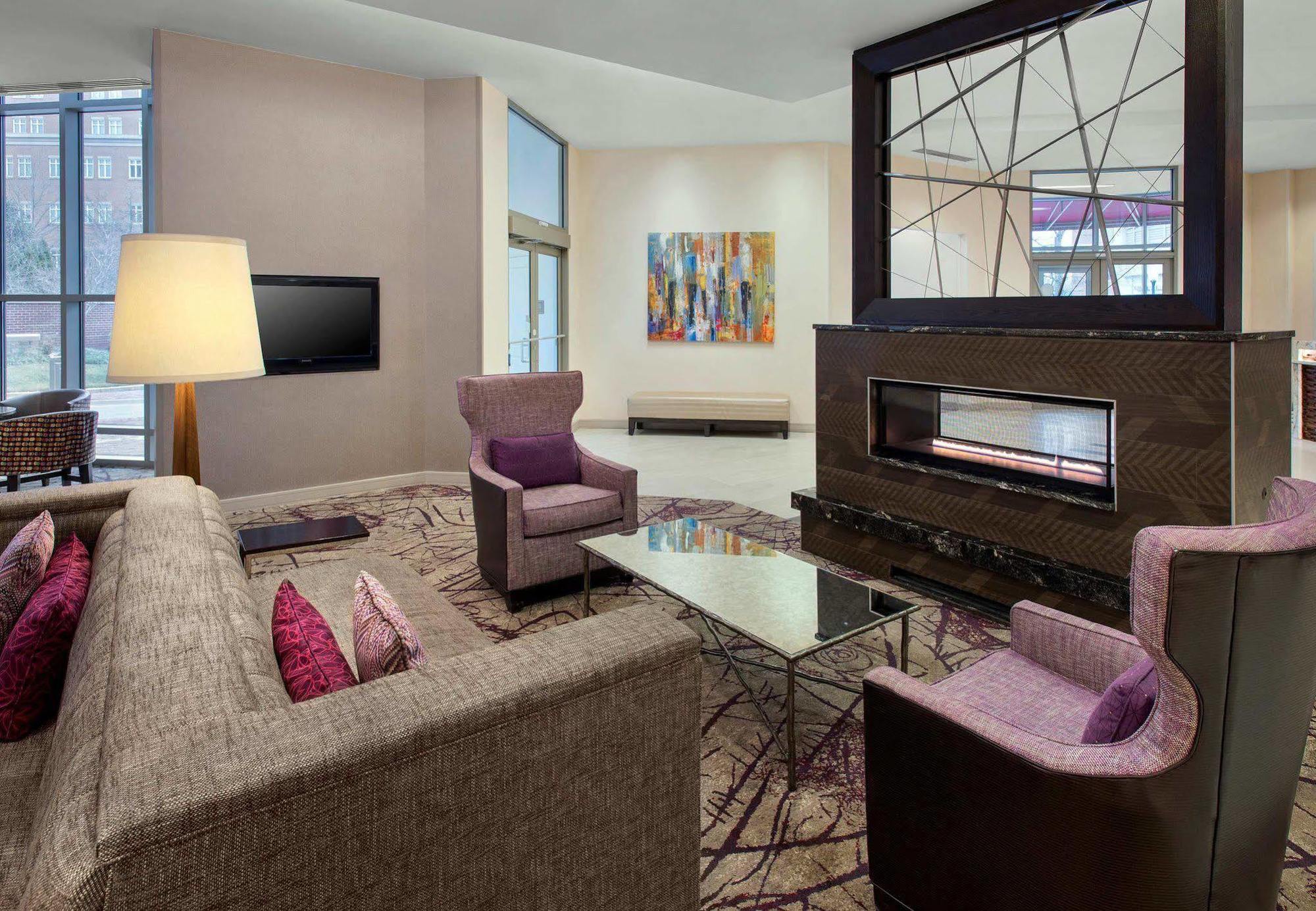 Residence Inn Alexandria Old Town South At Carlyle Exteriör bild